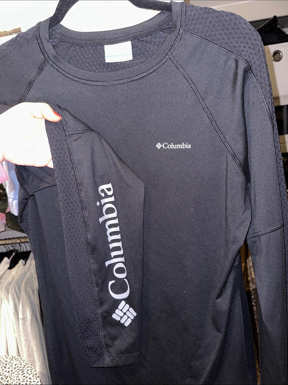Women’s Columbia Black Long-Sleeve Performance Tee w/ Grey Logo Sleeve